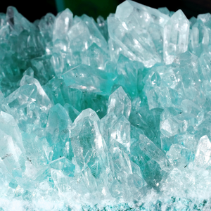 Aquamarine is a member of the beryl family, forming in metamorphic rock and granite. Beryls are known for their hexagonal form, which results from the geometric arrangement of atoms during growth. Found worldwide, the finest pieces of aquamarine come from Brazil, China, India, and Zambia.